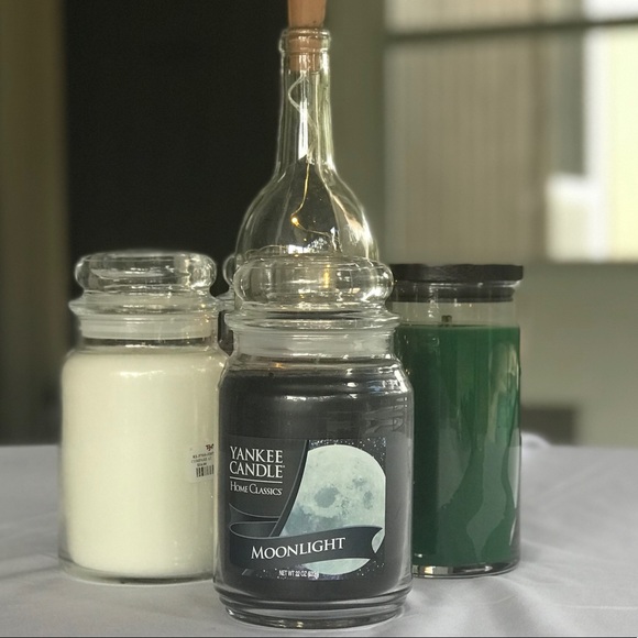 Yankee Candle Moonlight Large 22-Oz. Jar, New - Picture 2 of 4